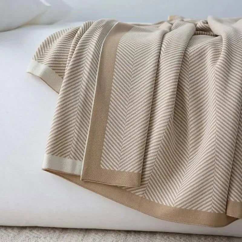 Beige Nordic Style Knitted Throw 130x180cm - Serenity Factory